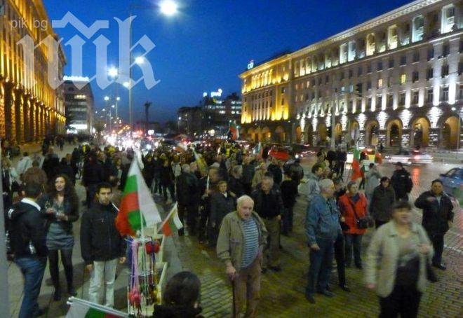 Протестна мрежа: Плевнелиев да бойкотира Сочи и да подкрепи една горда нация, отказала да коленичи пред Путин!