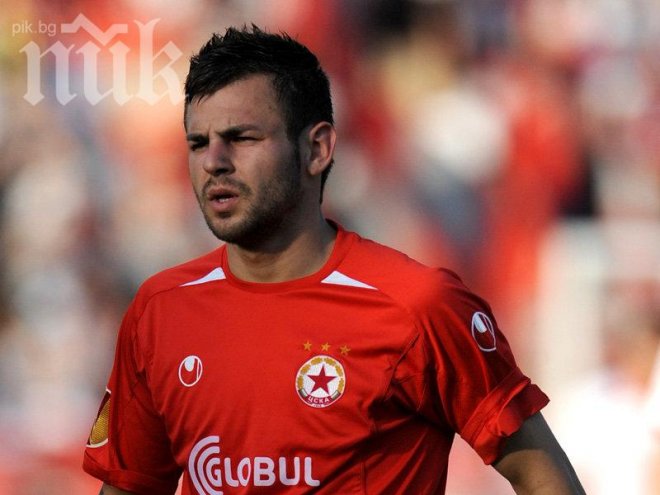 Спас Делев подписа с Локомотив (Пловдив)