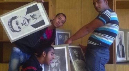 ромите скандалната снимка чистят животни