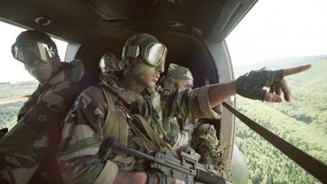 Искат разследване за шпионите, паднали от небето!