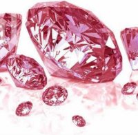 Мъж открадна и глътна розов диамант за 180 хил. долара