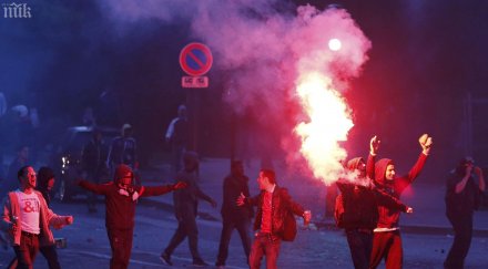 словенски ултраси пратиха четирима фенове севиля болница