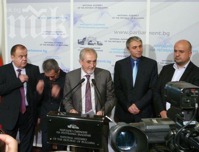 Местан предизвика Борисов – иска извънредно прегласуване на точката за преференциалния вот