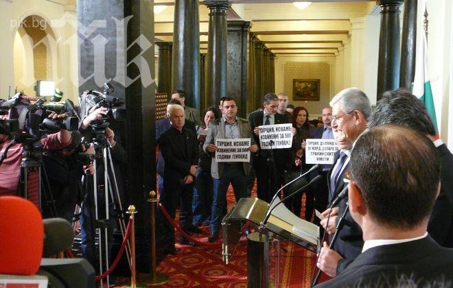 Волен и хората му вдигнаха грозен скандал на Янаки Стоилов пред турска делегация