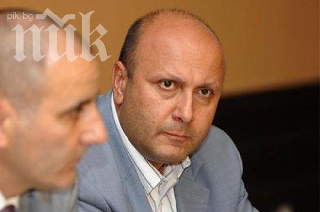 Флоров пред ПИК: Не коментирам изявленията на Здравков