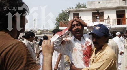 бунтовници бяха убити пакистан бомбардиране талибански позиции