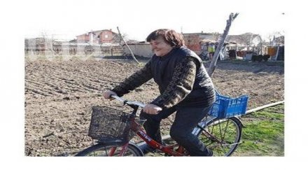 уникална баба стреля пушка коли яре работи вол пропуска купон