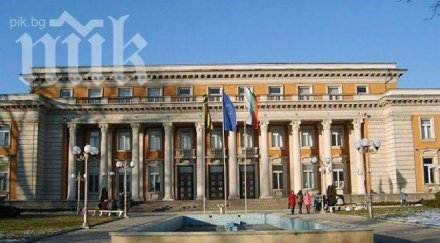 перничани протестират реконструкцията площад кракра