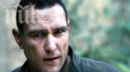 звездата вини джоунс пристига къртицата