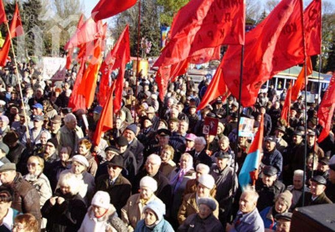Организираха антиевропейски митинг в Одеса под знамената на СССР