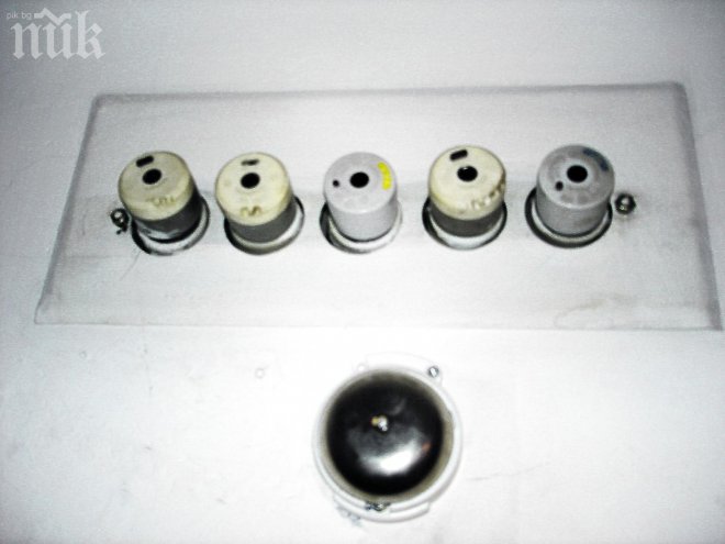 Крадат ток от пожарната в Разград