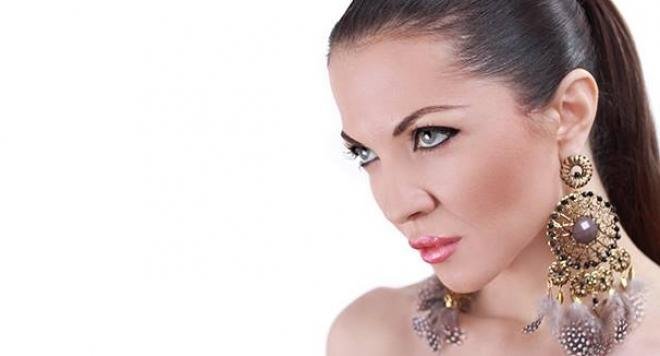 Райна впечатли с уникална визия (снимки)