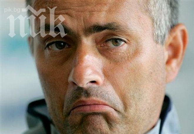 Специалния за пореден път нападна журналистите