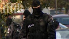 Полиция нахлу в Общинска банка и Столична община! Проверяват кашони с документи! (обновена)