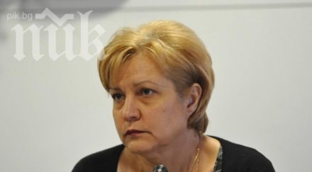 менда стоянова управляващите искат сложат ръка сметната палата