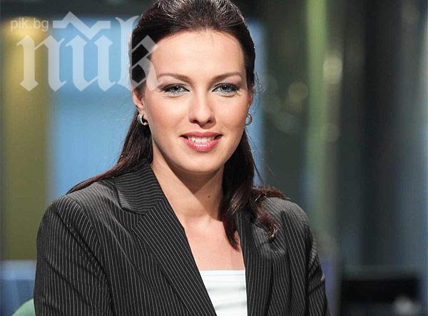 Наеха Виктория Петрова за украса на бал