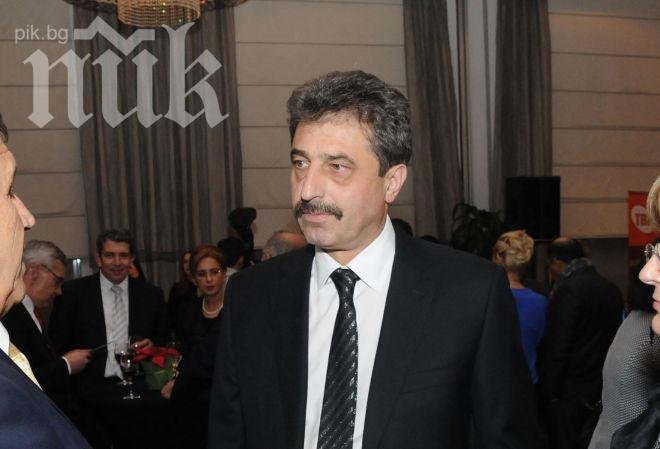 КТБ готова да съди „Протестна мрежа“ заради уронване на престижа