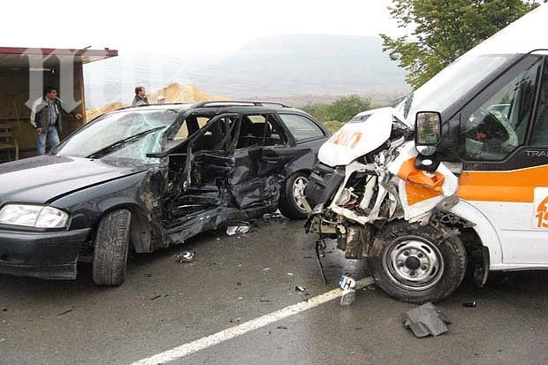 Линейка и Ауди се блъснаха в центъра на София