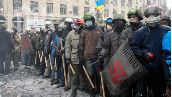 Взрив избухна пред сградата на парламента в Крим