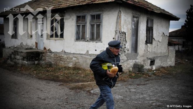 Бедни девненци се редят на опашка за евтини еврожилища