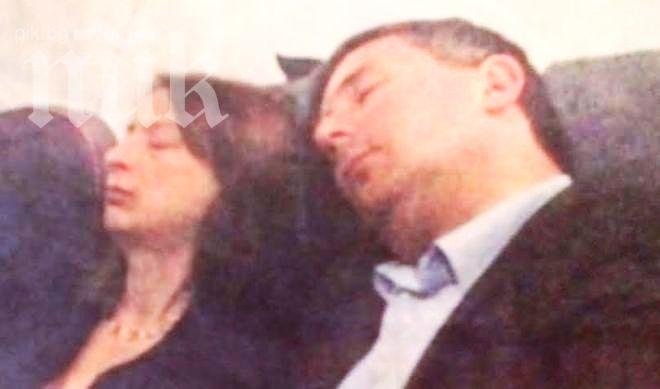 Резил! Милионерът Иво Прокопиев засечен да хърка с чужда жена в мизерен самолет!