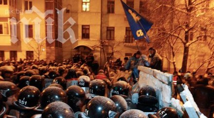 напрежение украйна спецчастите беркут отцепиха киев