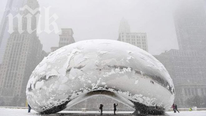 Нови силни снеговалежи връхлитат Вашингтон
