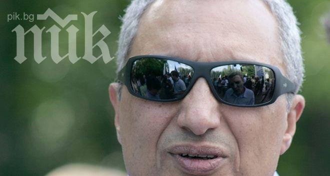 Бащата на Илия Павлов с директен въпрос за Командира: Как така Костов стана от преподавател премиер?