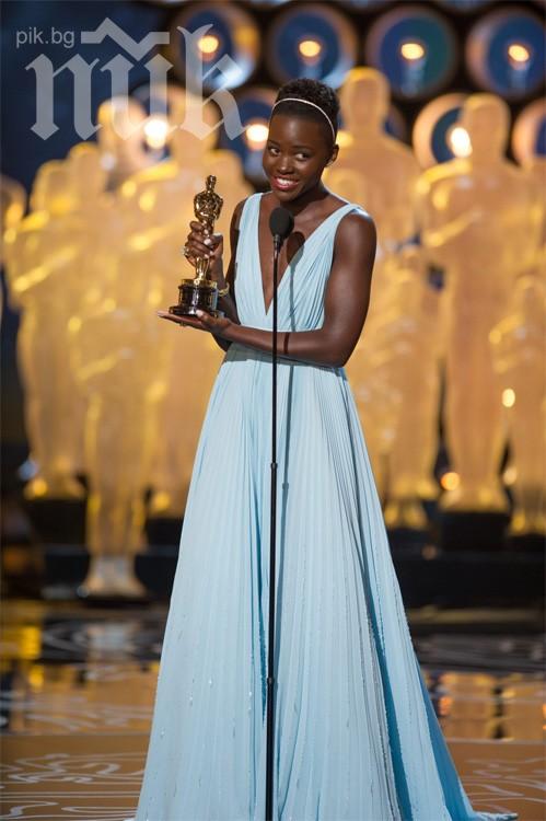 Ето ги най-стилните звезди на Оскарите (снимки)