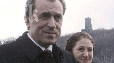 елка орешарска излезе нелегалност размина рим моника станишева