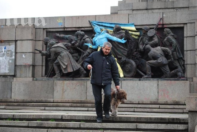 Евгений Михайлов: Родните рубладжии скочиха в защита на господарите си ...