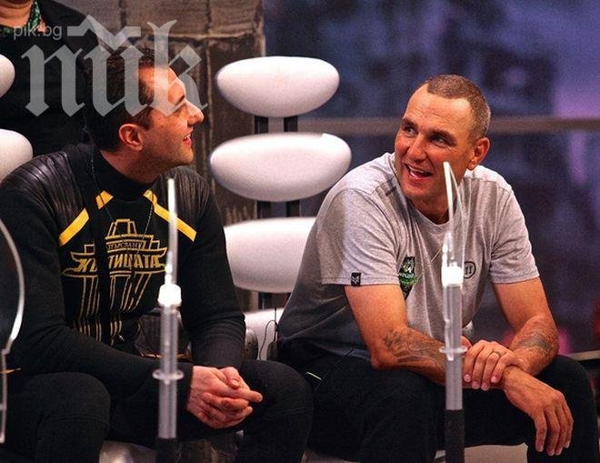 Певецът Стоян Бончев напуска „Къртицата” след контузия в мач с Вини Джоунс