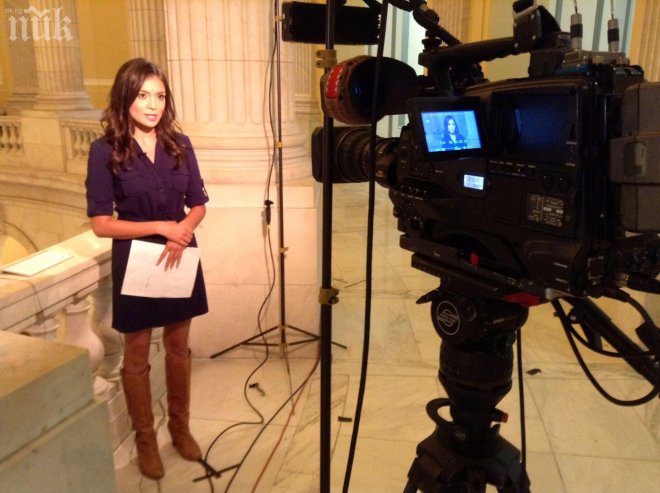 Втора журналистка осъди в ефир политиката на Путин в Крим (видео)