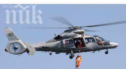 военен хеликоптер кръжи варна