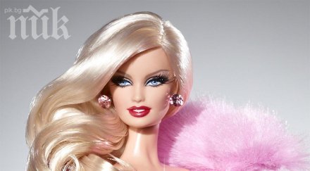 куклата барби чукна години