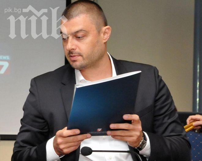 Бареков направил 480 000 лева дарения на България без цензура
