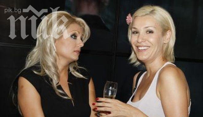 Снимки на Венета Райкова и Гала от преди 10 години (вижте фотосите, които взривиха интернет)