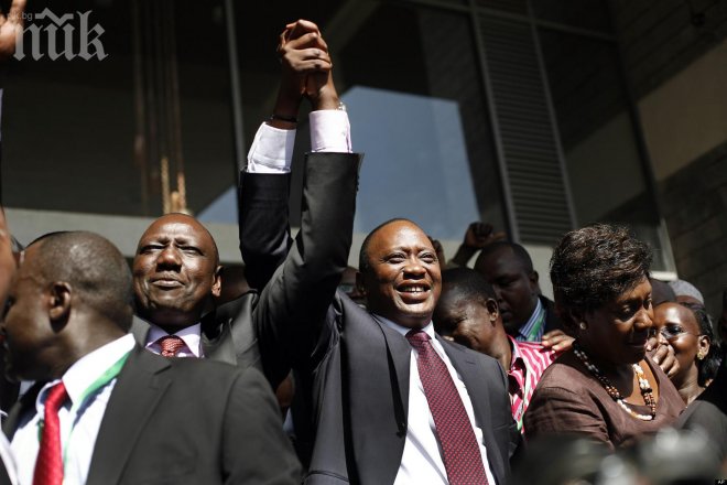 Президентът и правителството на Кения си намалиха заплатите заради бедността