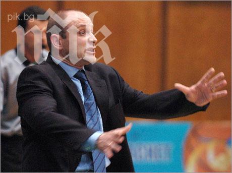 Тити Папазов подаде оставка като национален треньор