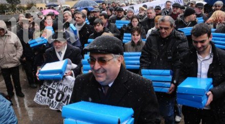 броят подписите референдума