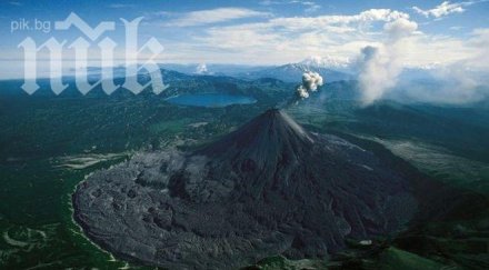 вулканът каримски изригна