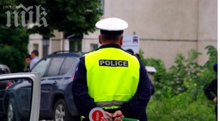 катаджии проверяват колани каски детски столчета