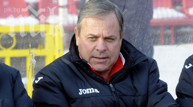 Стефан Генов: Още ми се вие свят