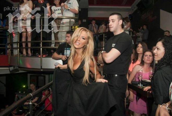 Андреа с осем бодигарда, чувствала се заплашена, враговете й мислят, че позьорства