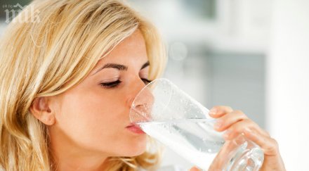 вода пием дневно килограмите