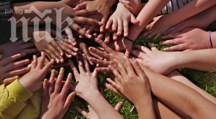 трогателно приятелките болна рак жена разплакаха света видео