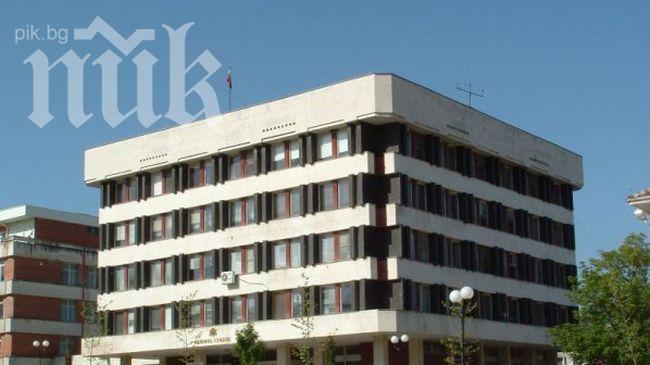 Три общини съдят правителството