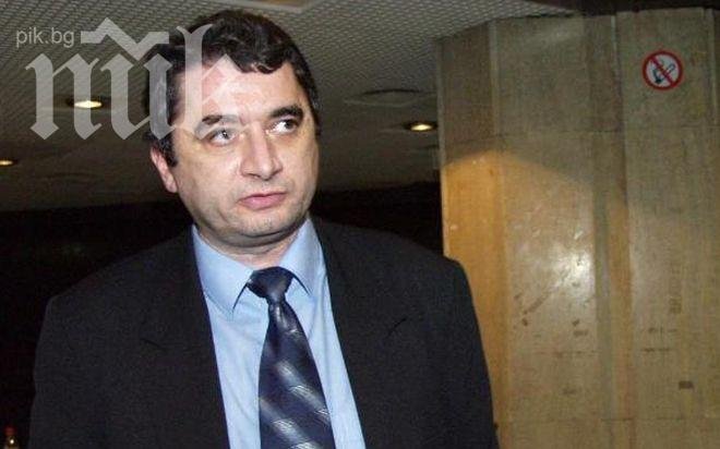 Емануил Йорданов за трагедията в Лясковец: Оставката на Йовчев няма да реши нищо