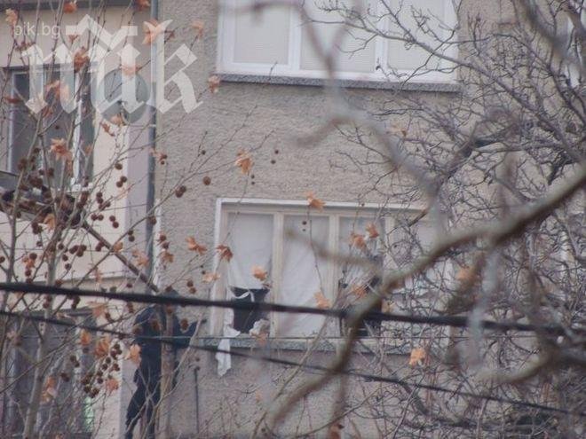 Официално от МВР: Един полицай е убит, а трима са ранени в Лясковец