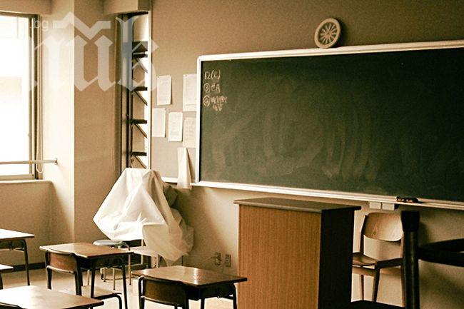 Варненска учителка сече наред! Постави рекорд за най-много двойки наведнъж!